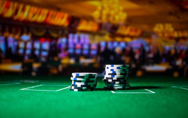 Mega Moolah slot game interface showing jackpot tiers and reels